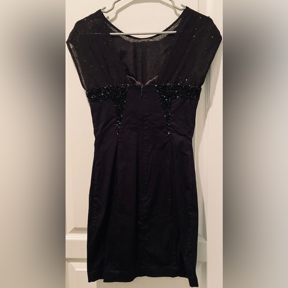 French Connection Sequined Moon
Dusk Mini Dress. CL3 - Picture 6 of 7